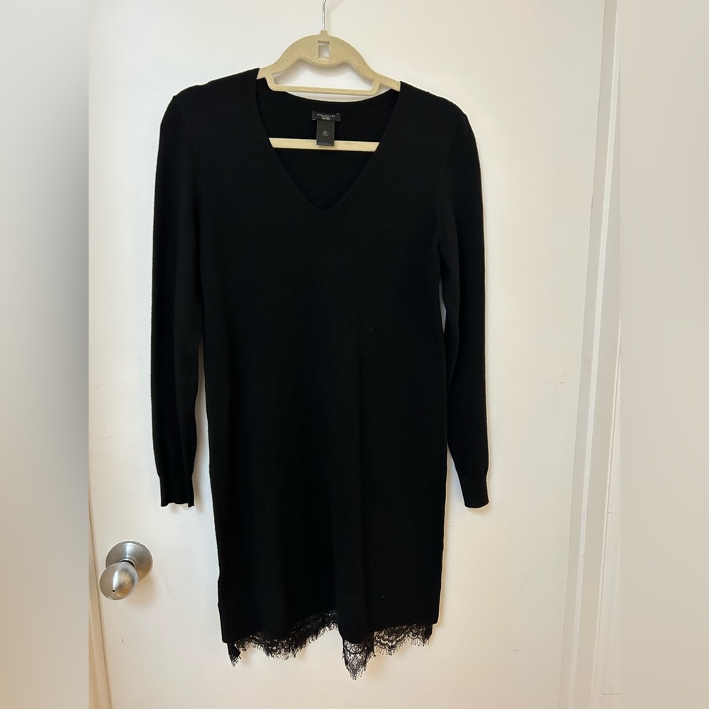 Ann Taylor Long Sleeve V Neck Sweater Dress Lace Hem - small petite